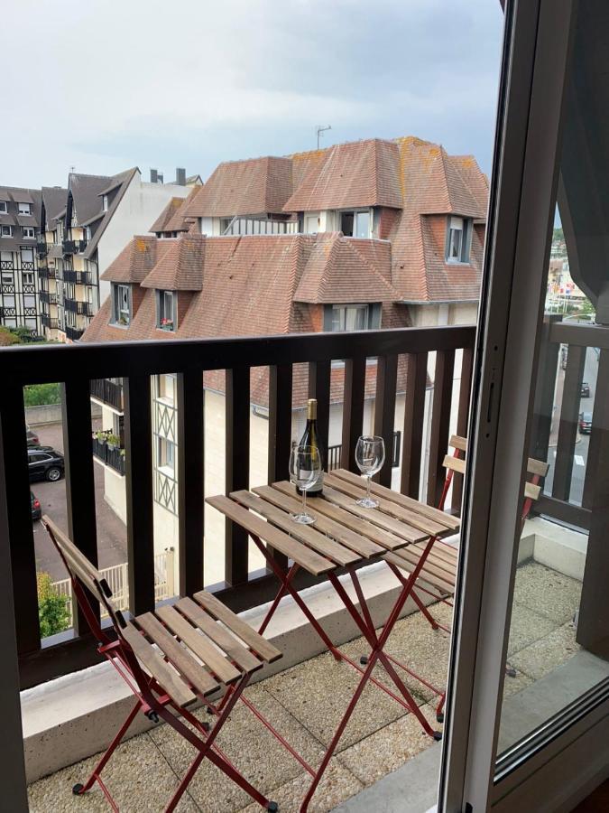 Nice 41 M With Balcony Near The Beach 多维尔 外观 照片